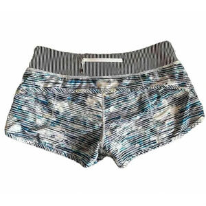 Lululemon Speed Short 3” Blue Blurry Belle Tink Stripe Women’s Size 8